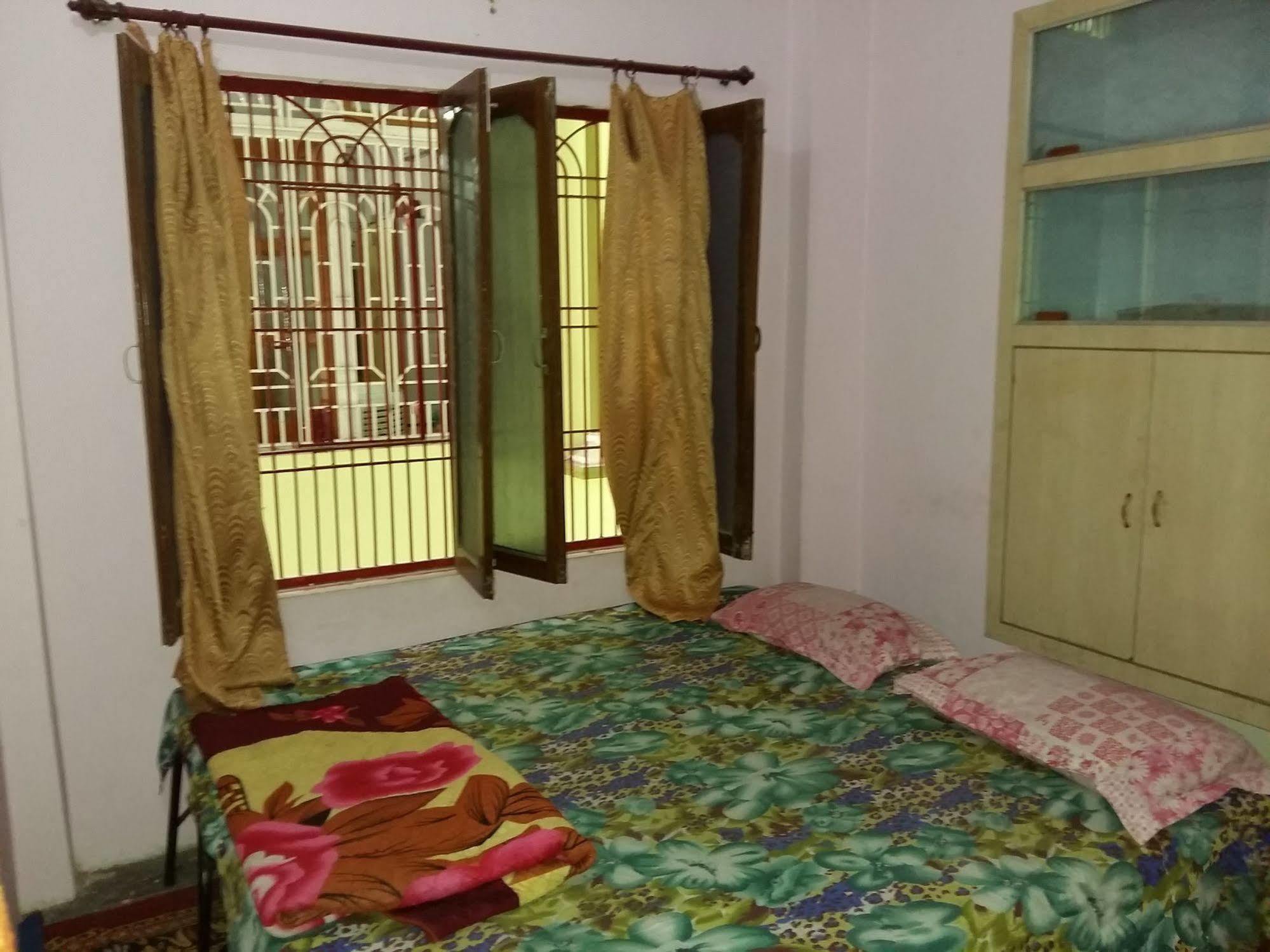 Somit Paying Guest House Varanasi Exterior photo